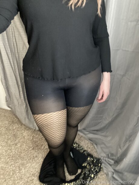 Brittbritt1990d naked star img