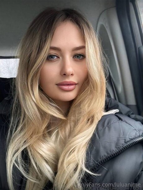 Luluanime model sexy pics