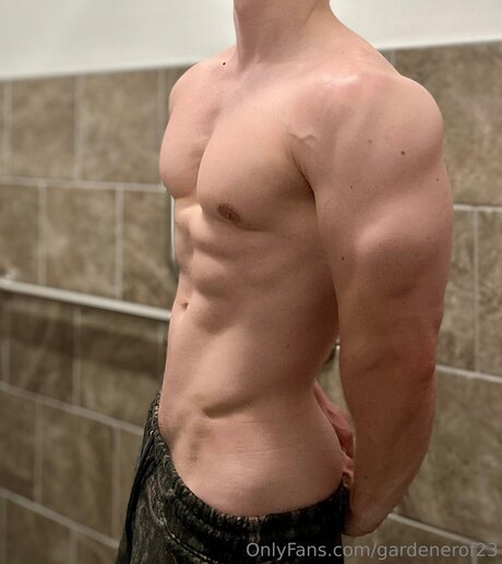 Gardenerof23 star adult pic