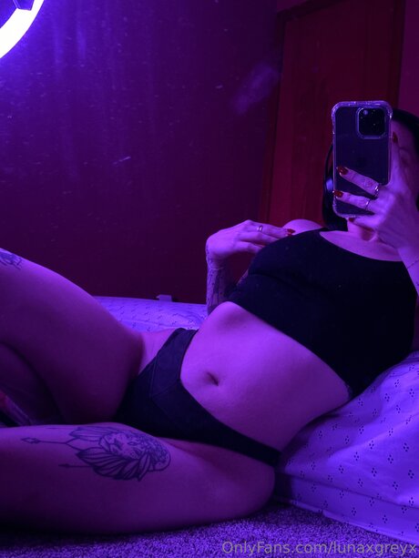 Lunaxgreyx xxx model picture