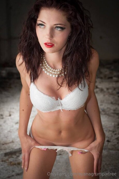 Ayanagrumpixfree pornstar nudes galleries