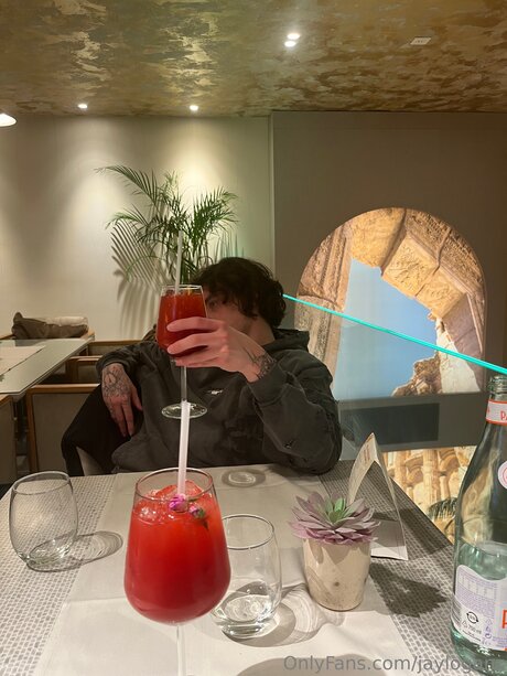 Jayloganz model high quality img