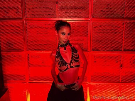 Aiko Xx adult model images