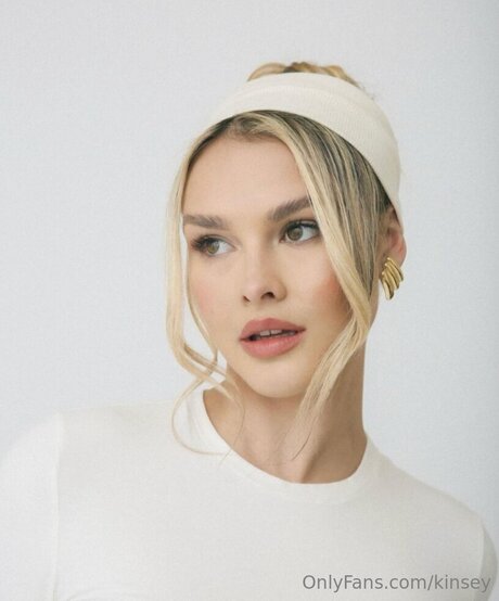 Officialkins perfect model picture