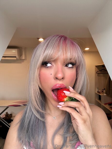 7venheavens naked actress image