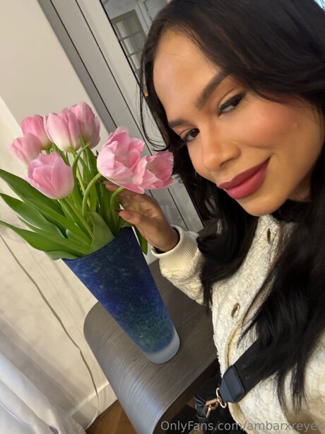 Ambarxreyes nude pornstar gallery