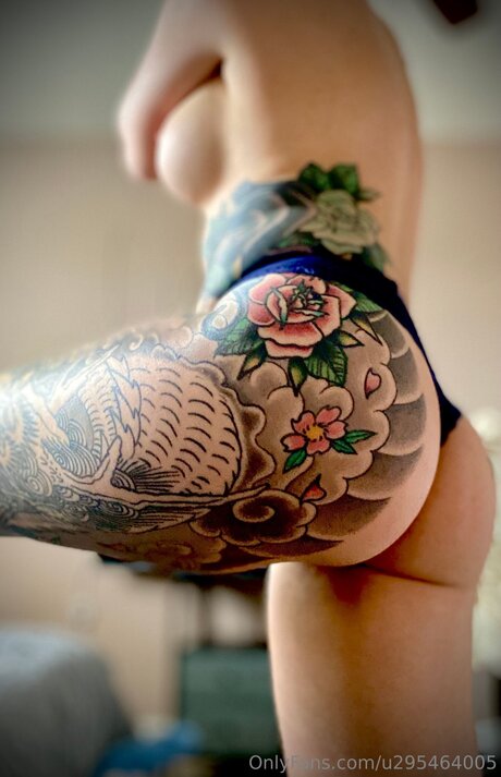 U295464005 xxx star galleries