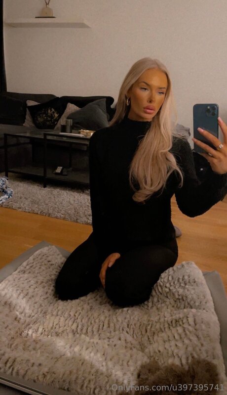 Josefinebeauty star erotic photo