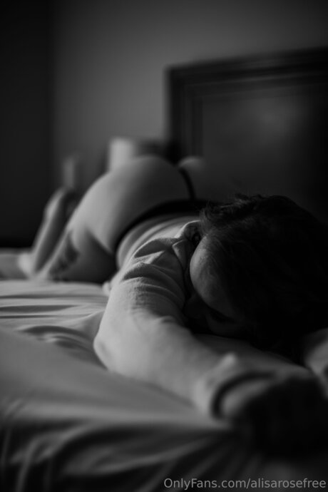 Alisarosefree star adult archive