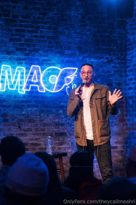 Theycallmeahri sexy pornstar pictures