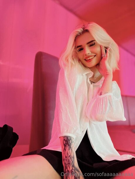 Sofaaaaaaaaaa nude model pictures