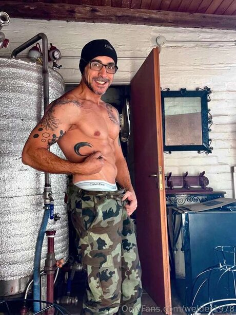 Welder1978 pretty pornstar pics