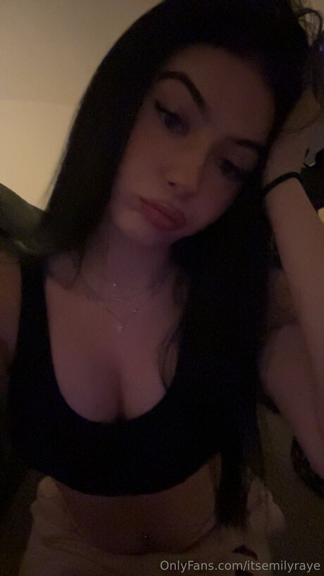Itsemilyraye star sexy pics