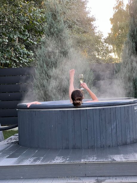 Hotwife Ua hot model pic