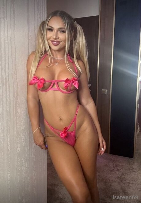 Aliceboofree pornstar sex images