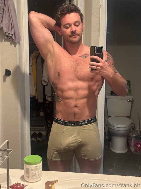 Crankinit pornstar pretty pics