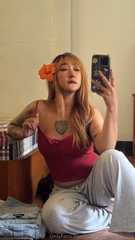 Natashanaughtyxxx pretty pornstar photos