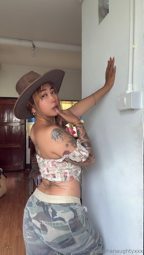 Natashanaughtyxxx adult actress image