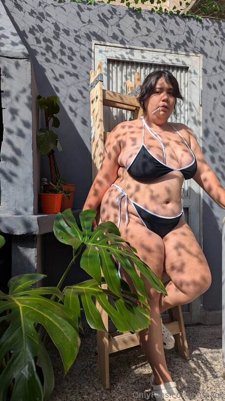 curvy muscle onlyfans free picture