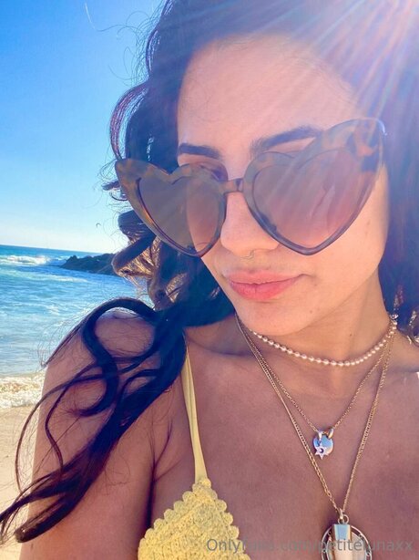 Petitelunaxx high quality star img