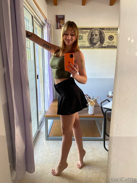 Lucicuttte pornstar exclusive archive