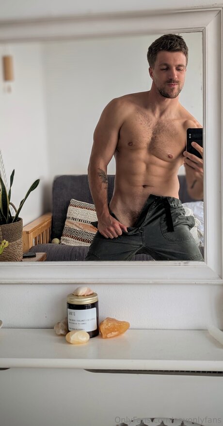 Oeyonlyfans perfect pornstar pic