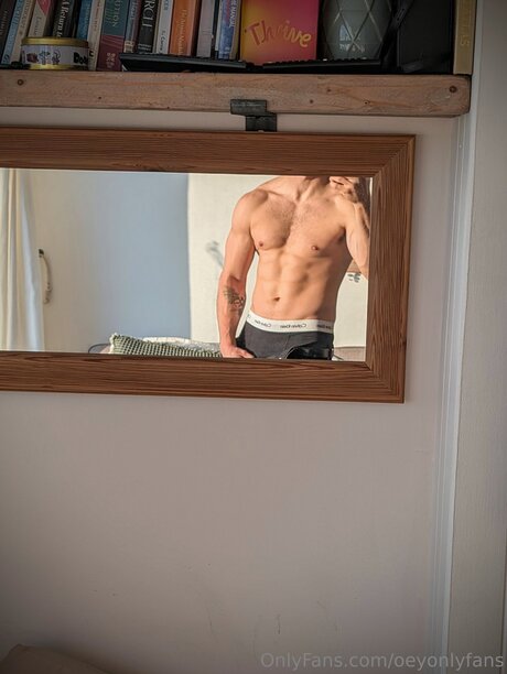 Oeyonlyfans sexy star photo