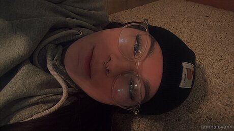 Iamhaleyann model sexy photos