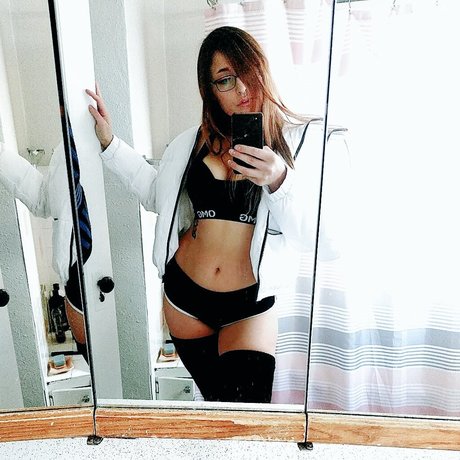 Tillyxluna perfect star photos