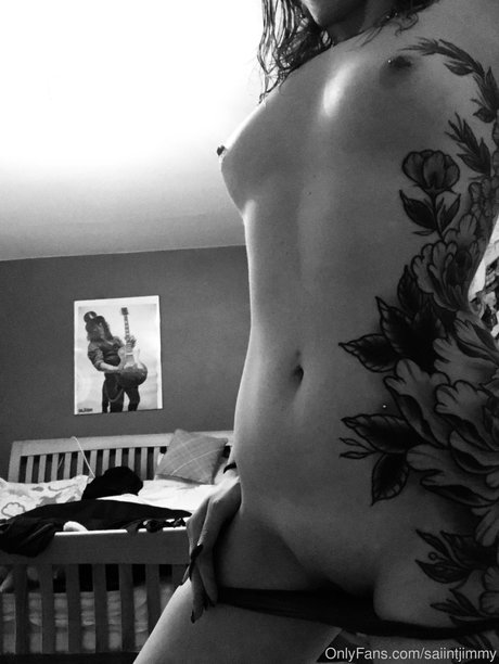 Saiint Jimmy nude actress picture