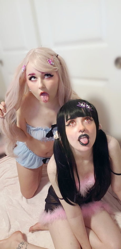 Peachie Sweetie exclusive star photo