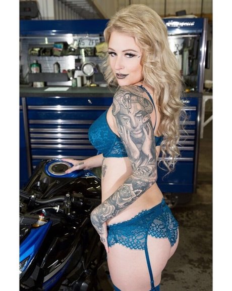 Flash Diamond beautiful pornstar image