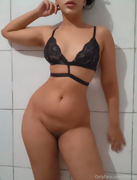 Lillithyc naked pornstar archive