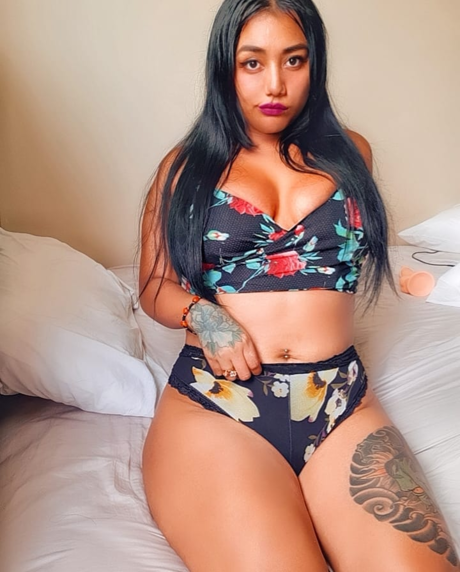 Adabella model pretty pics