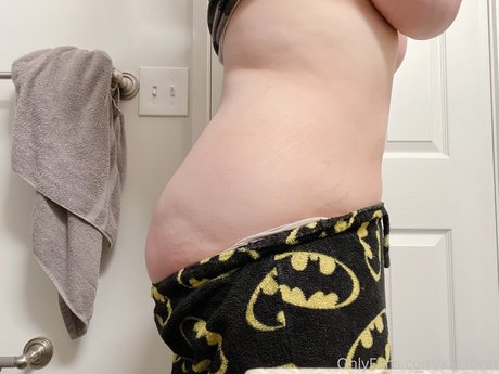 Katxbrat nude actress picture