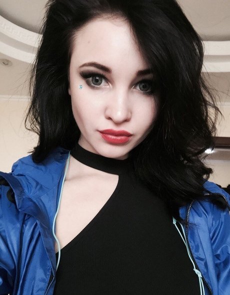 Ganja Babe free model gallery