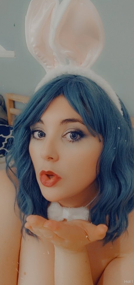 Lilly Tremblay hot actress gallery