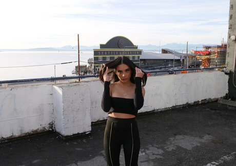 Jaybankpresents star erotic picture