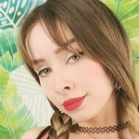 Mizzy Cyn nude star photos