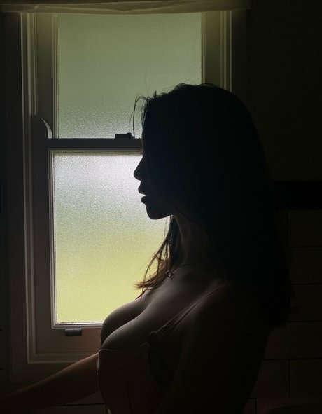 Estel Gia Rose star best image