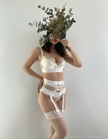 Estel Gia Rose beautiful actress images