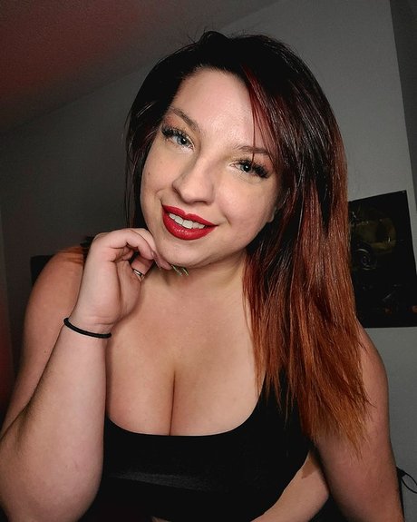 Gabbie Giroux star hd gallery