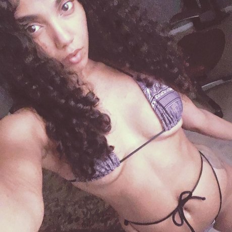 Sweet Lulu TV model photos