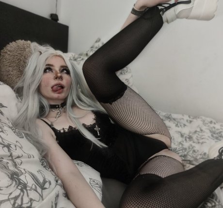 anyurvil sex model archive