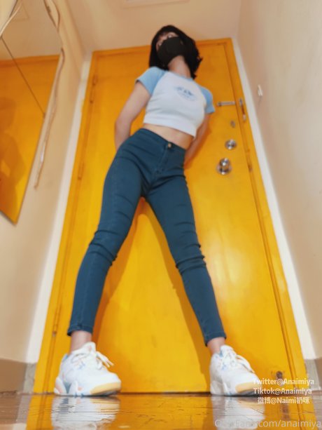 teen lesbian onlyfans naked pics