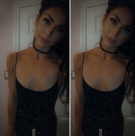 RachelLaurenGray adult model pic