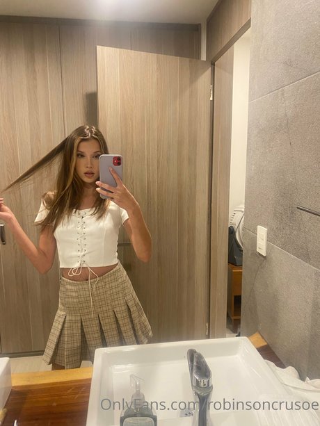 Robinsoncrusoe_ porn model images