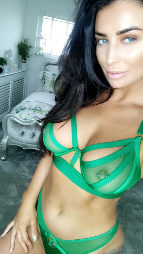 _Bouvs pornstar pretty images