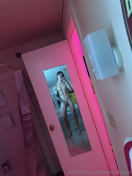 Kennykoxxx model sexy picture