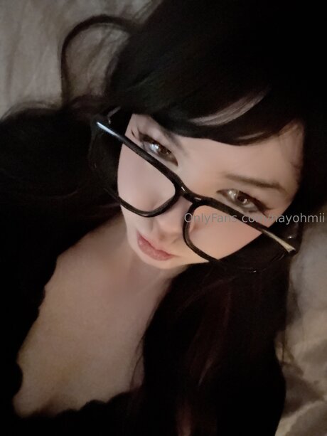 Nayohmii model xxx img